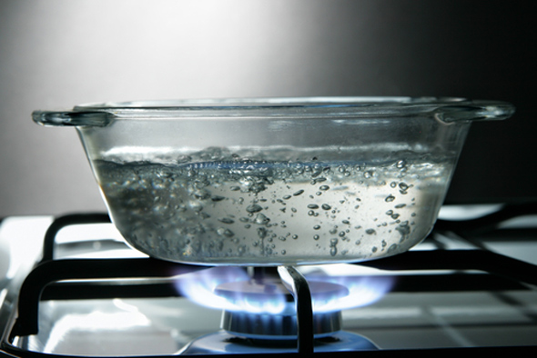 boiling-water-gas-stove-top