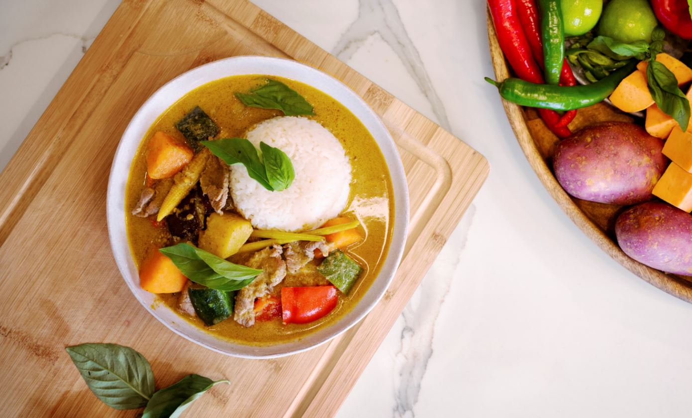 Jenny Lam's Thai green curry with beef cooking